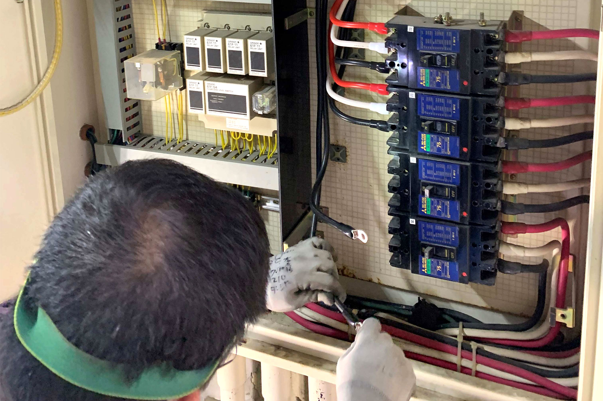 熟練の施工技術者が施工